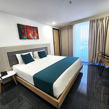 Hotel Be Suites Cali Εξωτερικό φωτογραφία